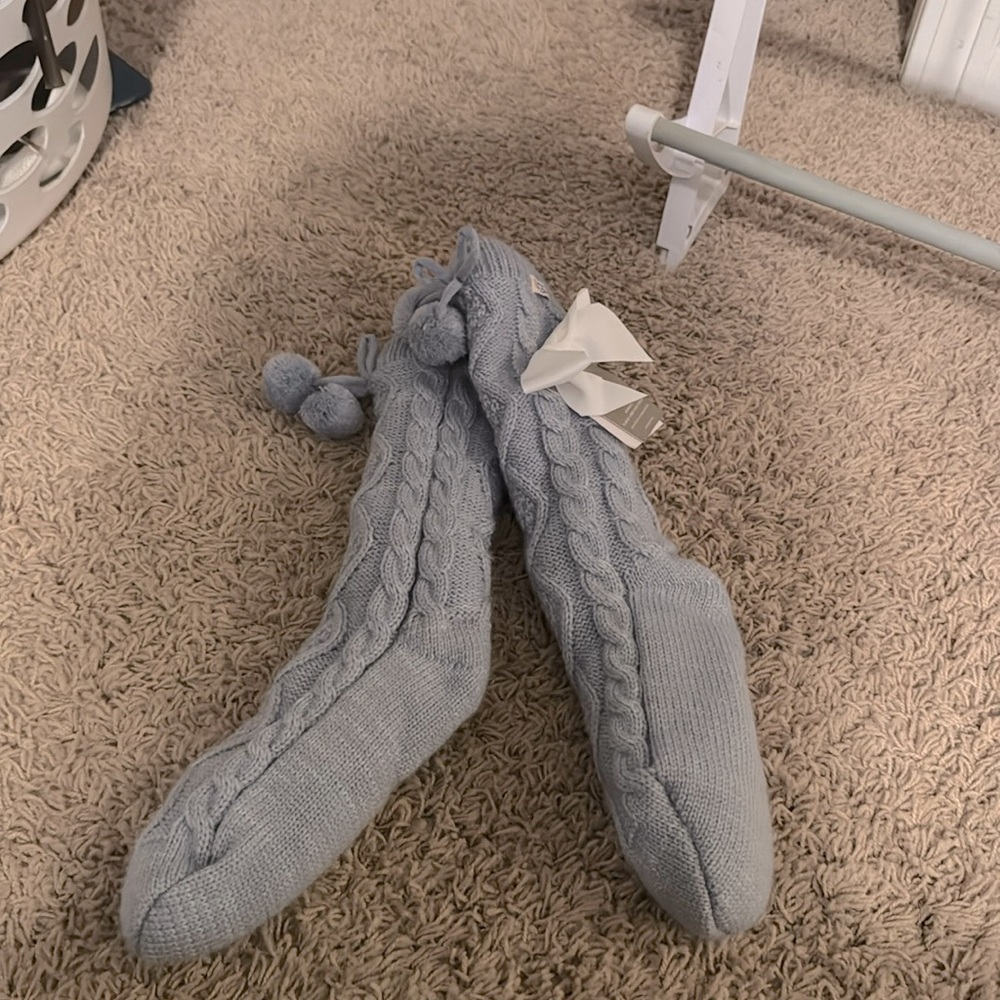 Ugg fleece lined socks shoe size 5-10